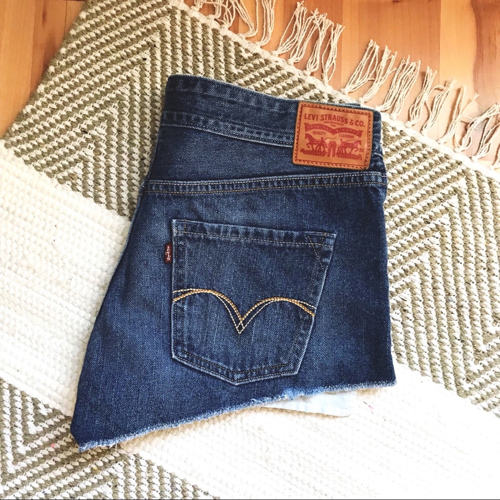 Levi denim shorts size 27 good condition
